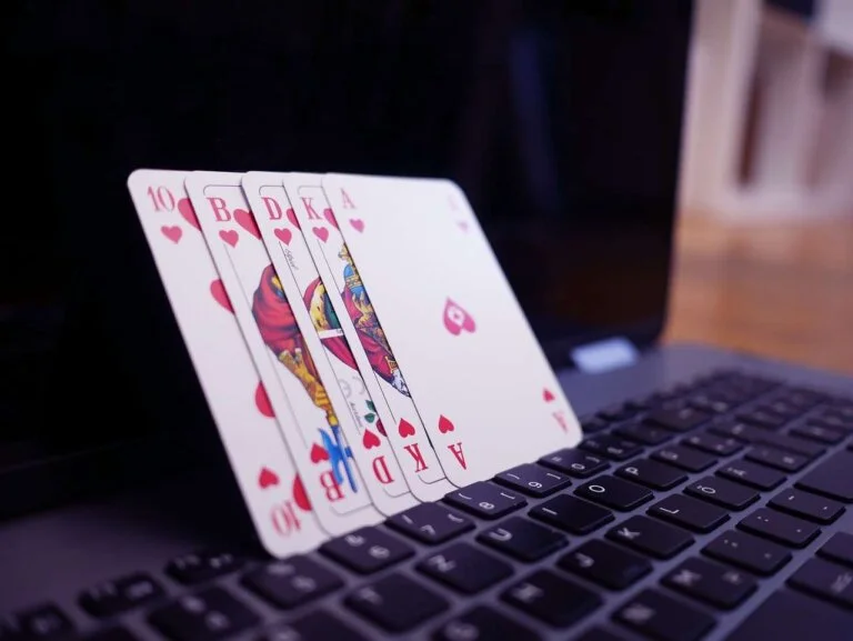 Jobbe hjemmefra? Online casino er en bransje i vekst